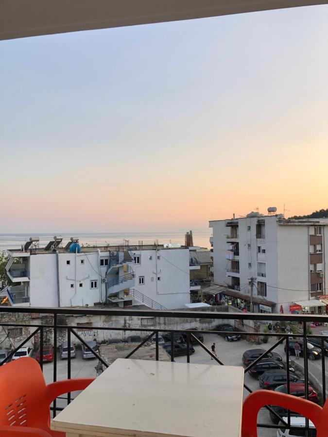 Center Hotel Pirro Himare Exterior photo