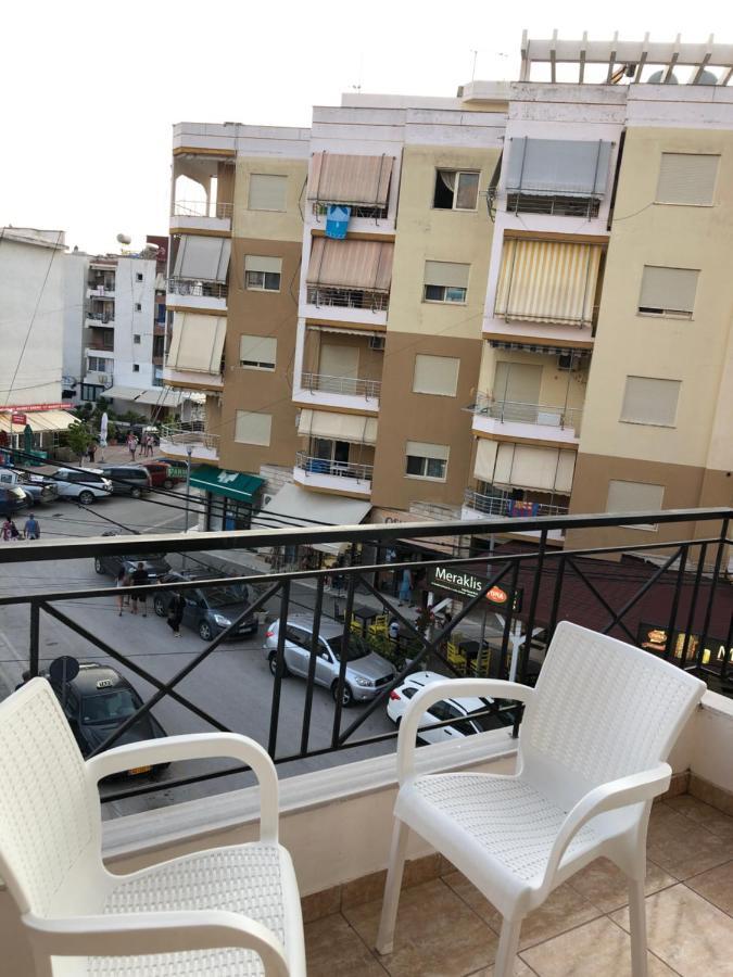 Center Hotel Pirro Himare Exterior photo