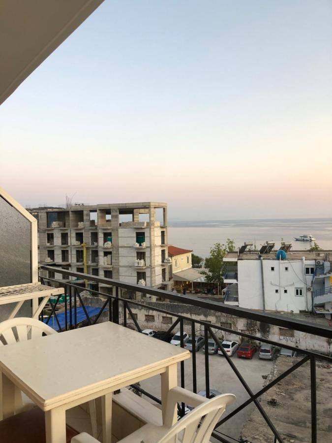 Center Hotel Pirro Himare Exterior photo